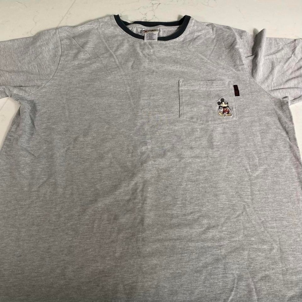 Vintage Disney World Mickey 28 Shirt‎ XL Pocket Tee Embroidered & Back Graphic